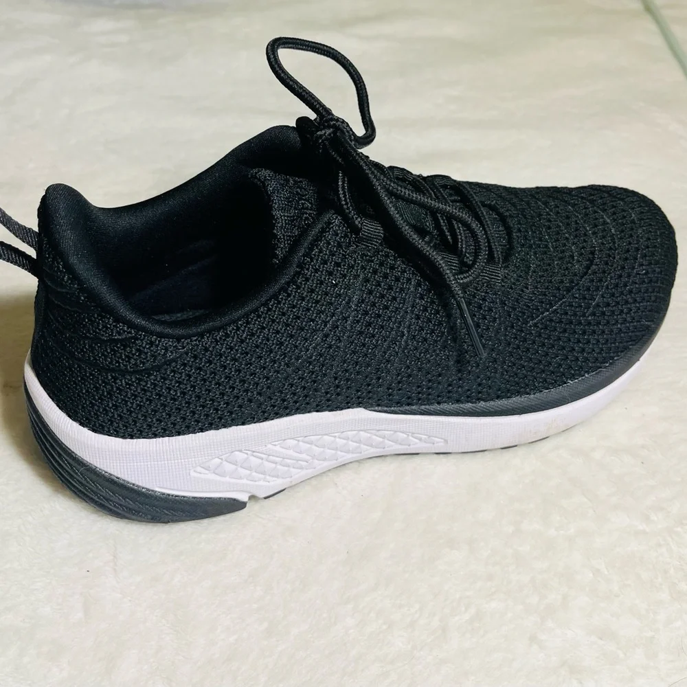 Propet  Black Athletic Women’s Shoes‎ Sz 8